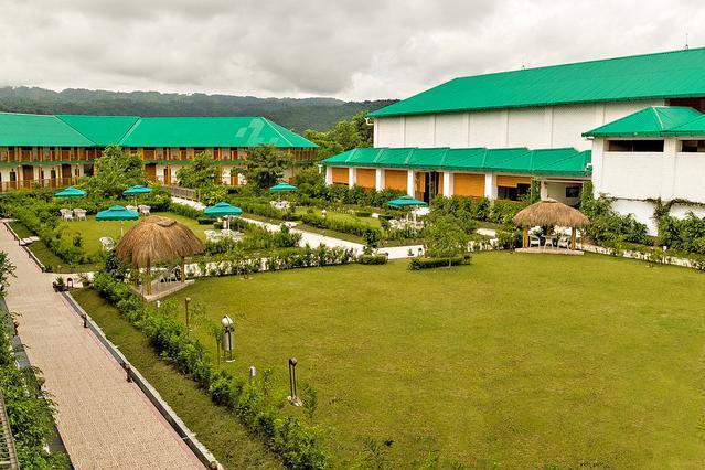 Resort Borgos Kāziranga Exterior foto